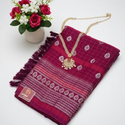 Luxurious Deep Maroon Checked Kanchi Silk Saree